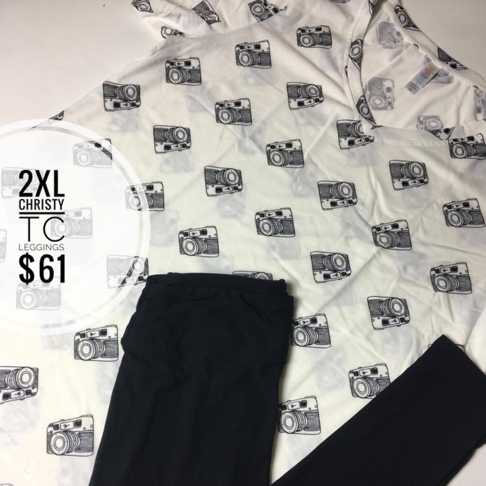 BNWT Lularoe Christy Tee (tee only)